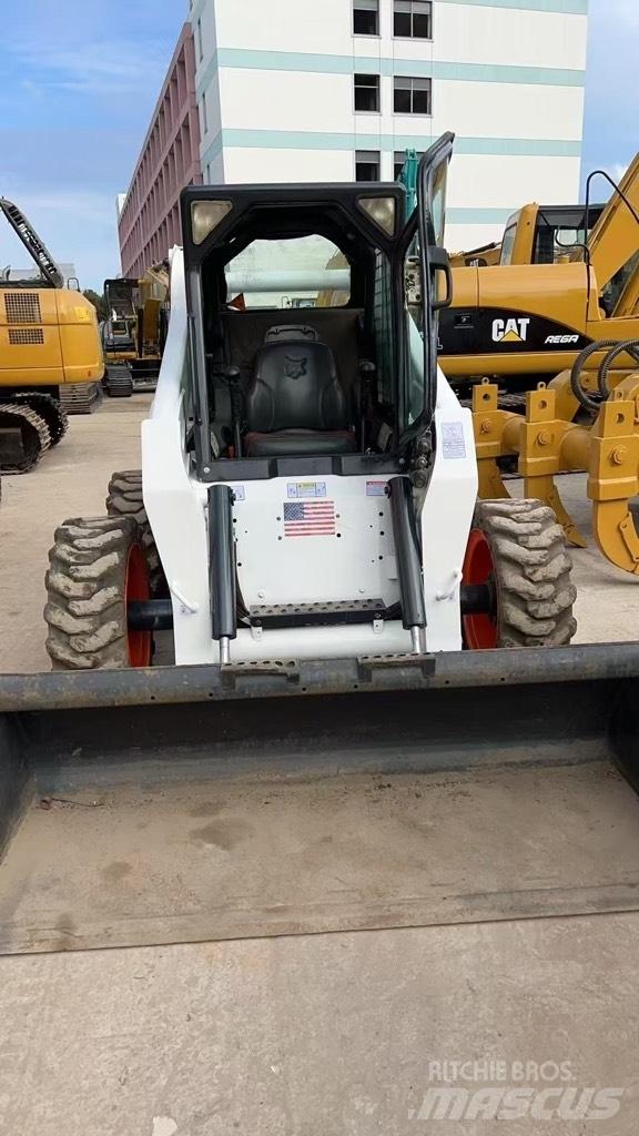 Bobcat S300 Skid steer loaders