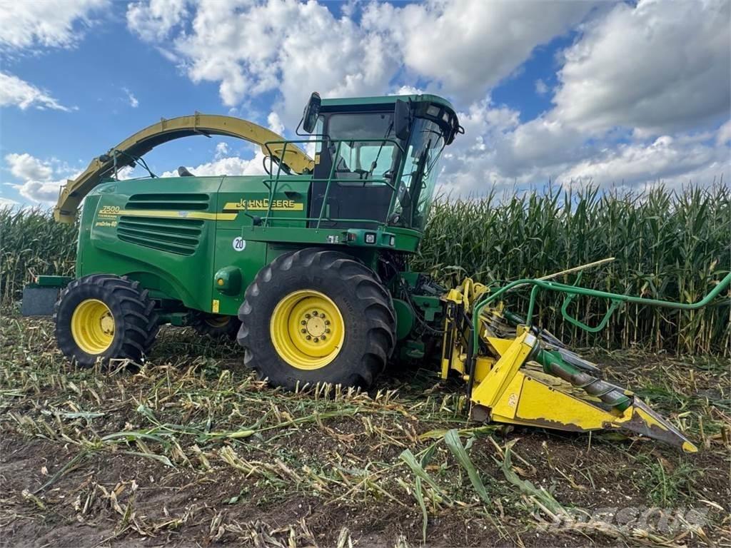 John Deere 7400 Self-propelled foragers