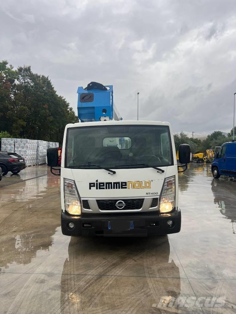 Nissan Socage 320 Truck & Van mounted aerial platforms