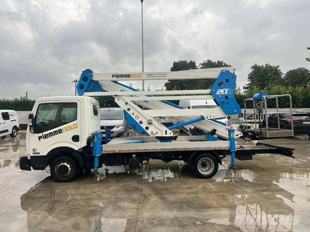 Nissan Socage 320 Truck & Van mounted aerial platforms