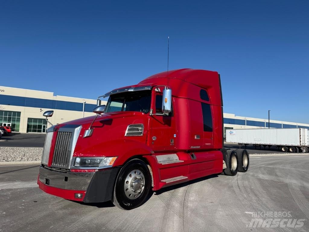 Western Star 5700 XE Tractor Units