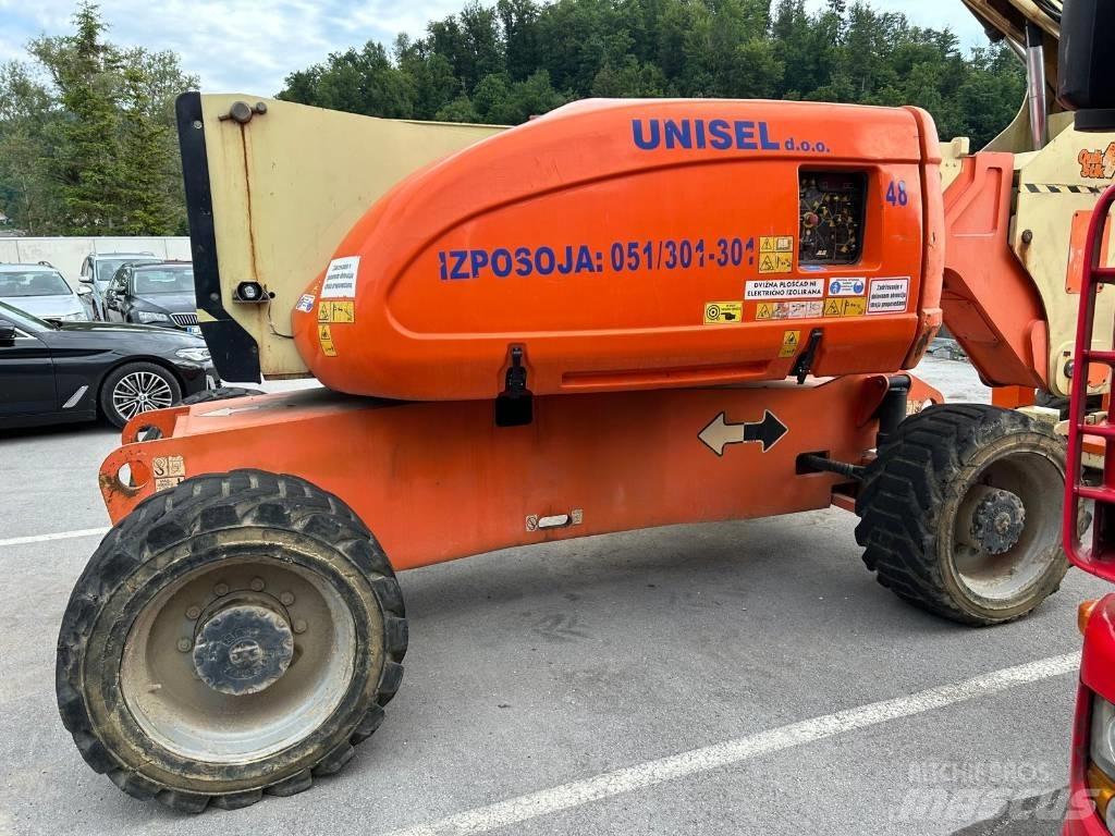 JLG 800 AJ Articulated boom lifts