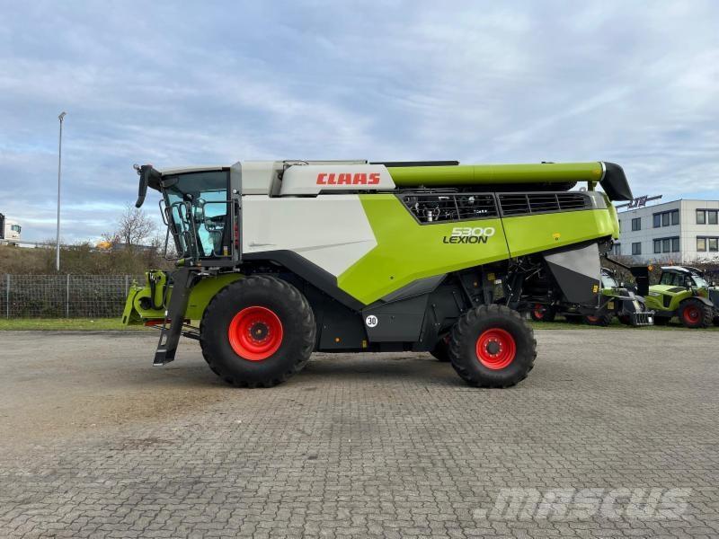 CLAAS LEXION 5300 Combine harvesters