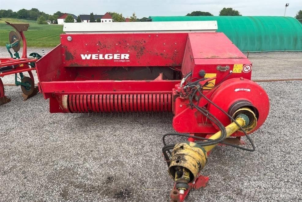 Welger AP830 Square balers