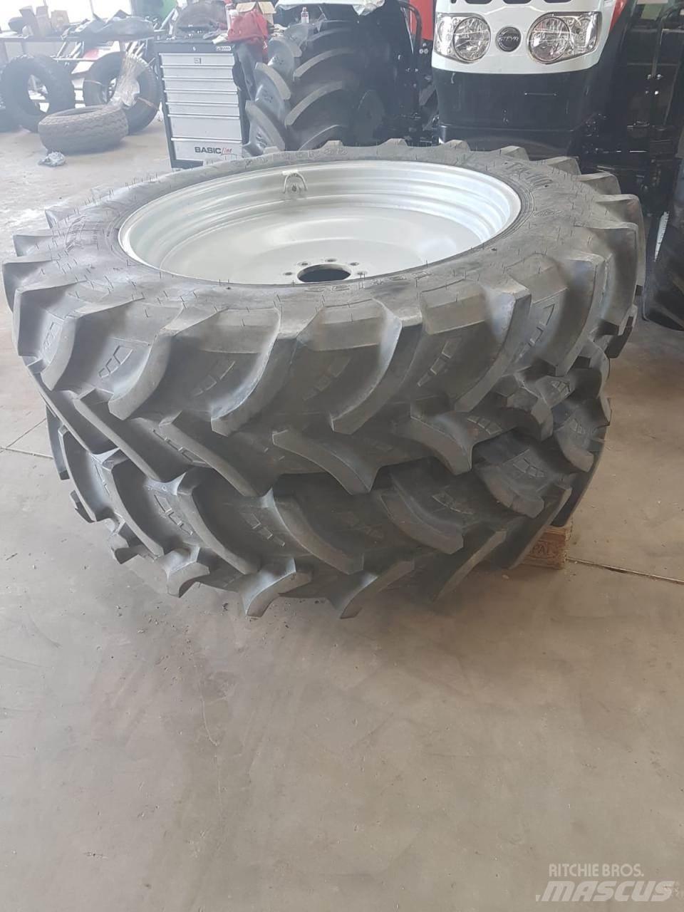 Petlas 380/85R38 Tyres, wheels and rims
