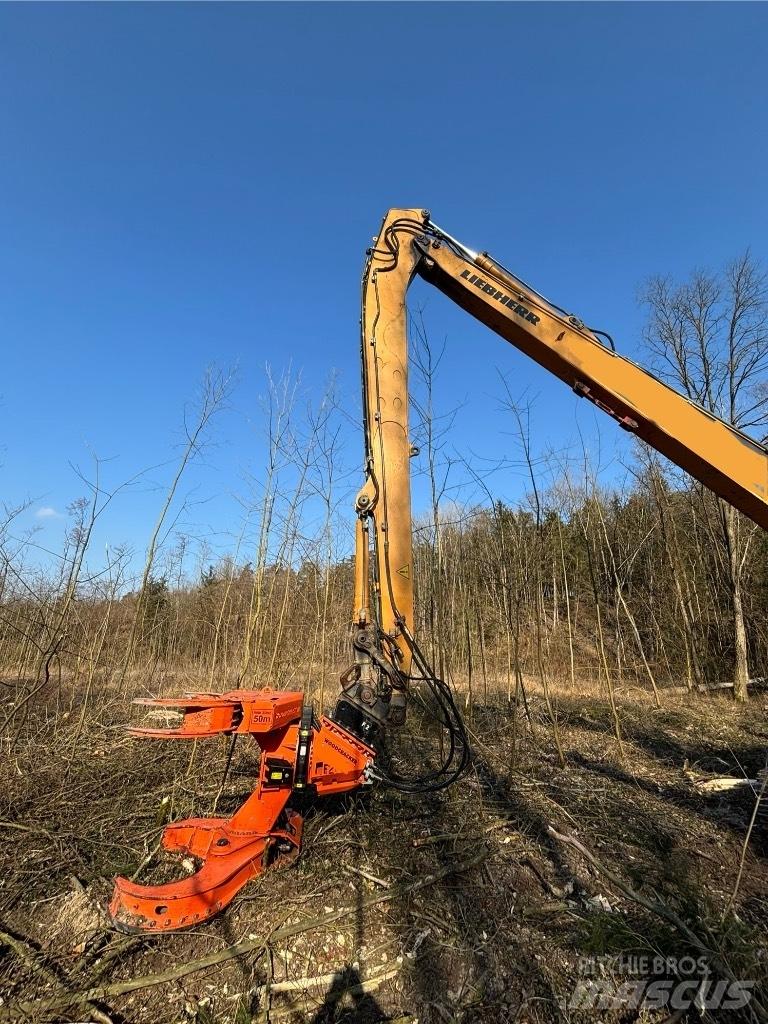 Liebherr R 926 LC NL Long reach excavators