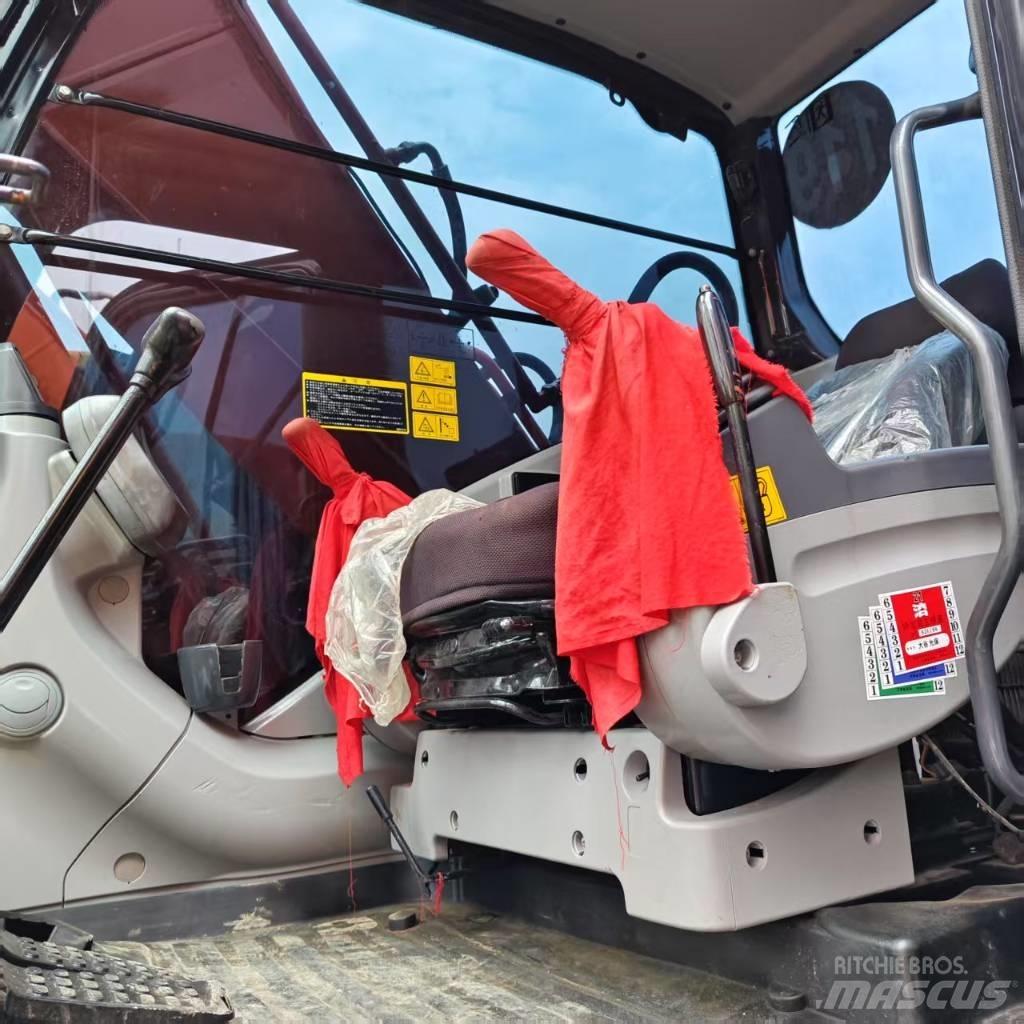 Hitachi ZX 210 Crawler excavators