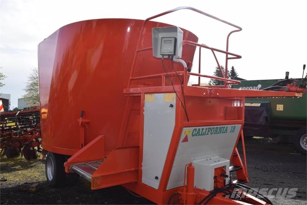  OMAS California 18 Mixer feeders