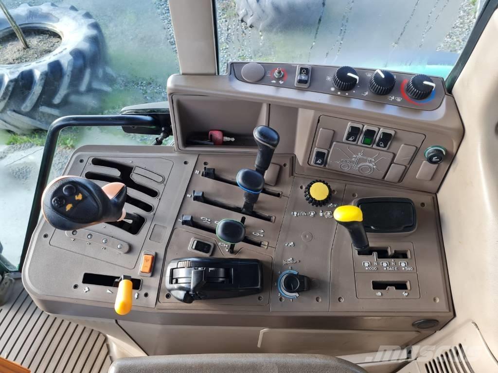 John Deere 6830 Tractors