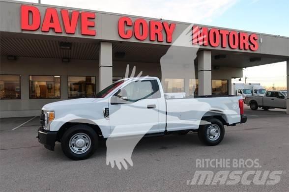 Ford F250 SD Construction - Others