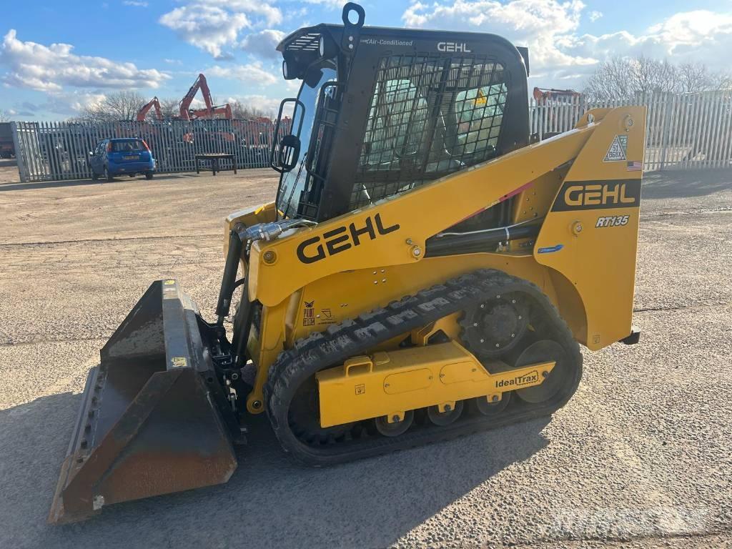 Gehl RT135 Skid steer loaders