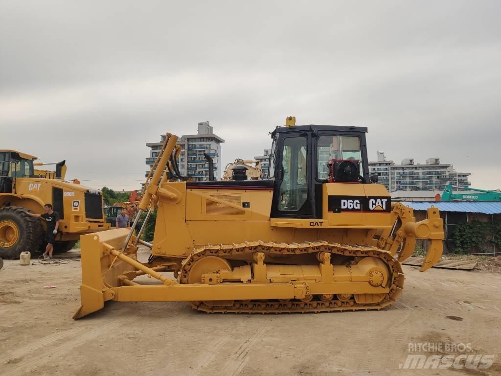 CAT D 6 G Crawler dozers