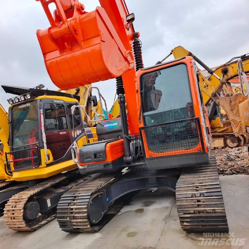 Doosan DX 150 LC Crawler excavators