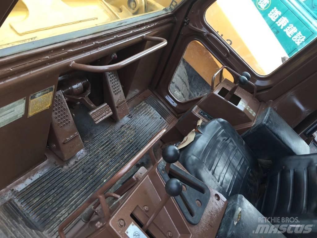 CAT 963 Crawler loaders