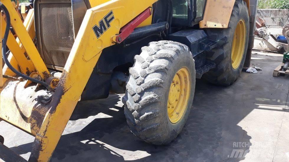 Fermec 860 Backhoe loaders