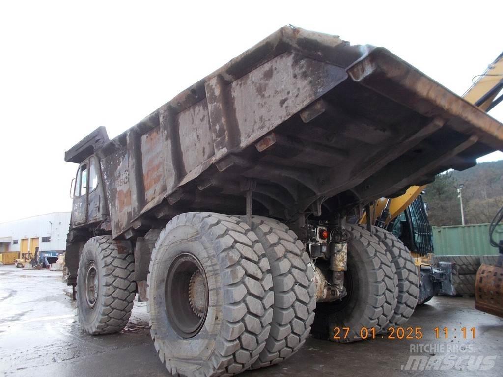 CAT 775G Rigid dump trucks