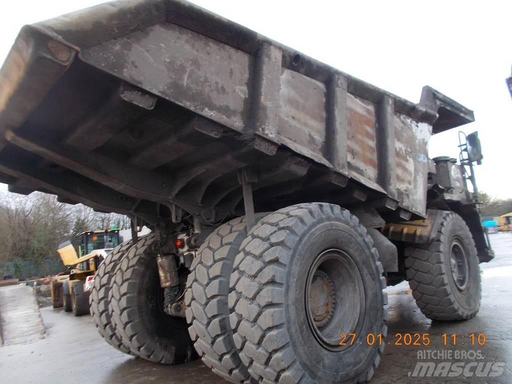 CAT 775G Rigid dump trucks