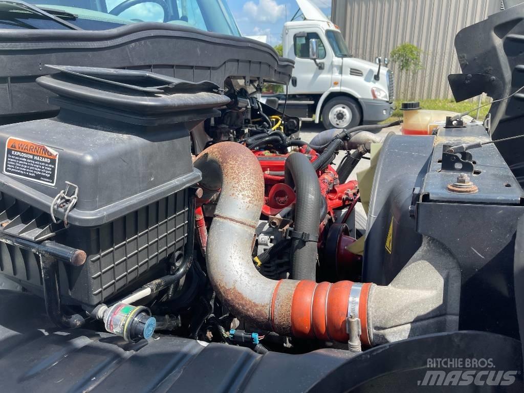 International 4300 Box body trucks