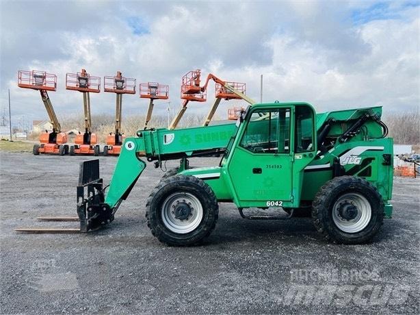 SkyTrak 6042 Telescopic handlers