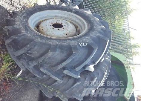  Pneu 16.9R30 Tyres, wheels and rims