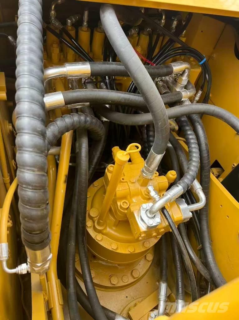 CAT 320 D2L Crawler excavators