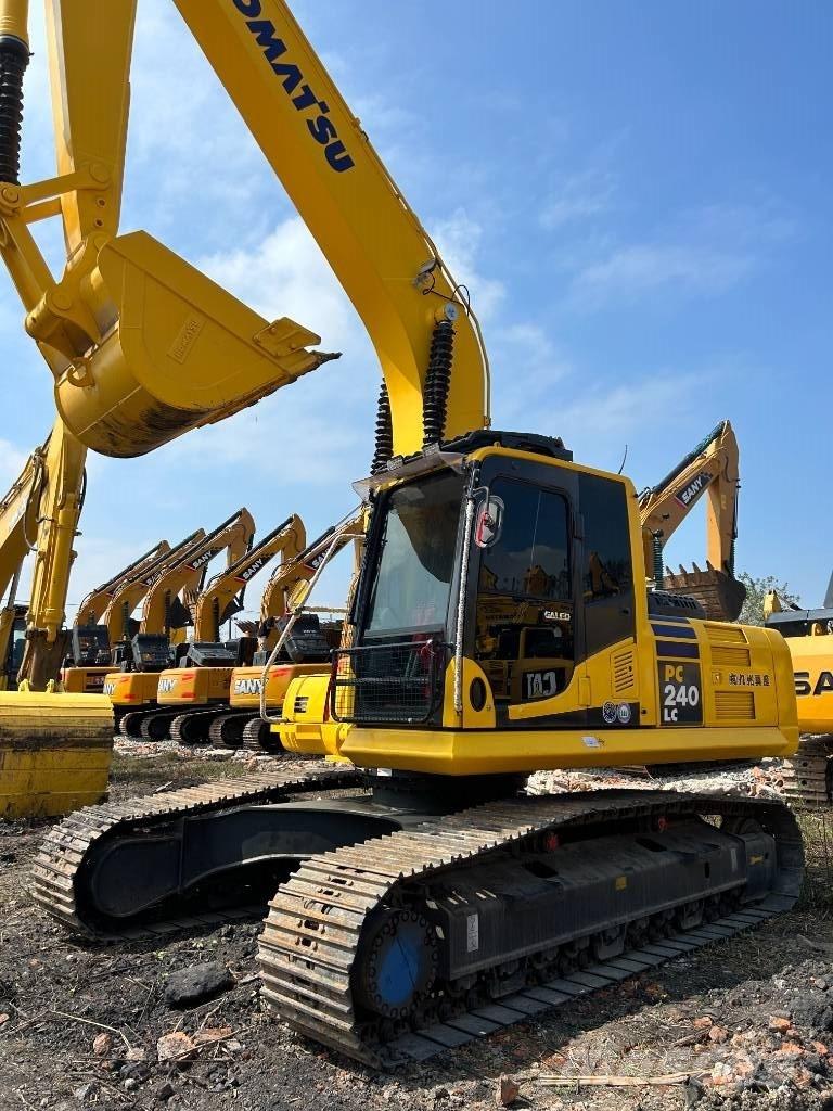Komatsu PC 240 Crawler excavators