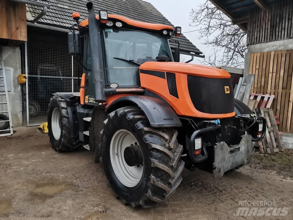 JCB Fastrac 3230 Tractors