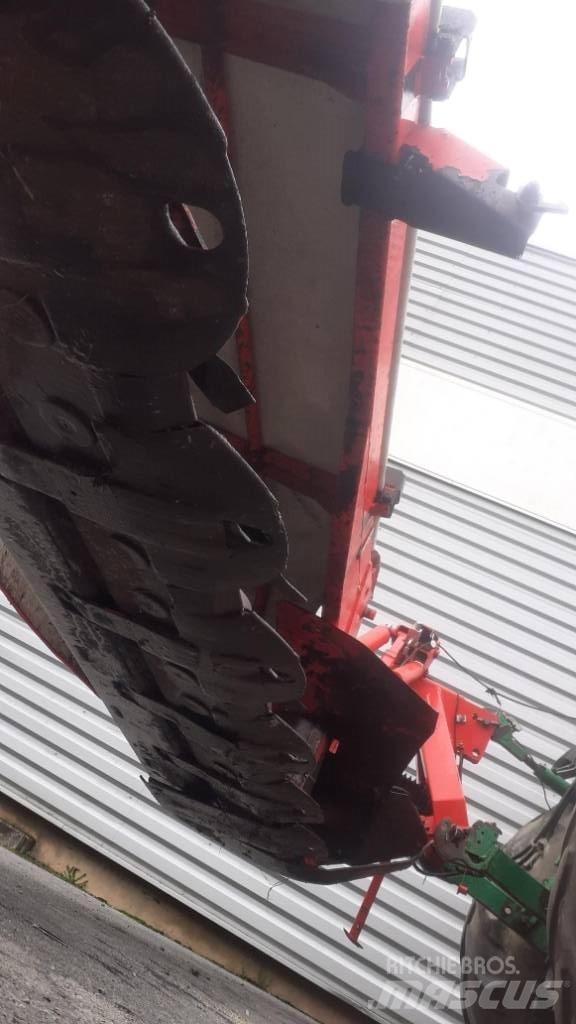 Kuhn GMD310 Mowers