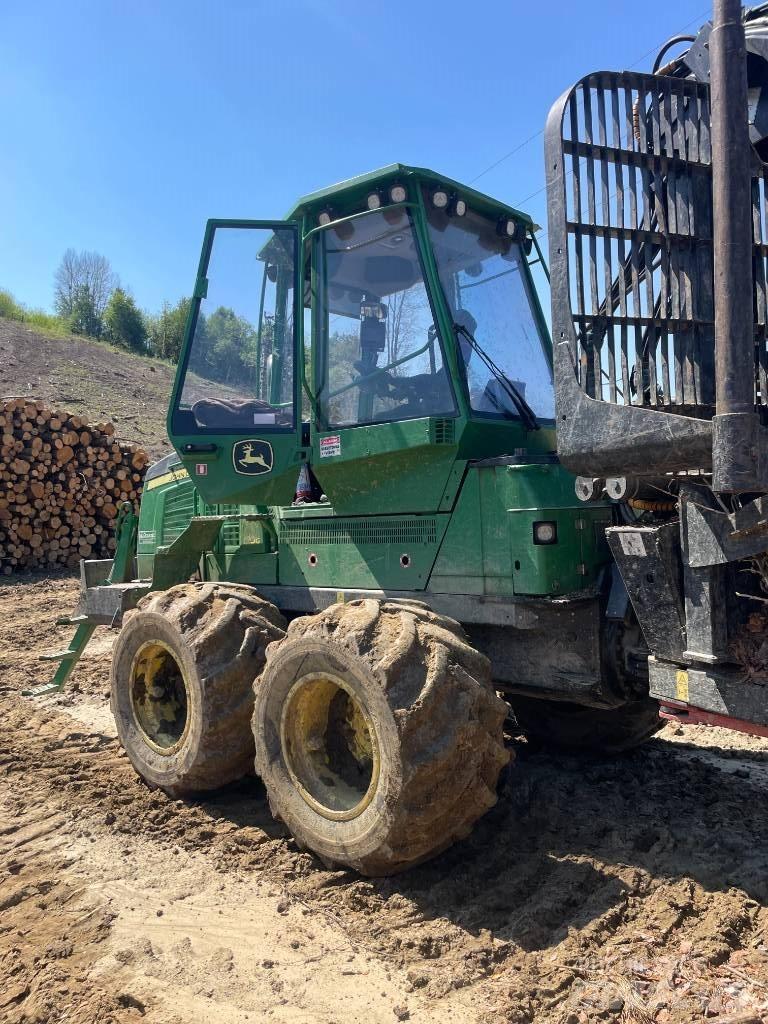 John Deere 1110G Forwarders