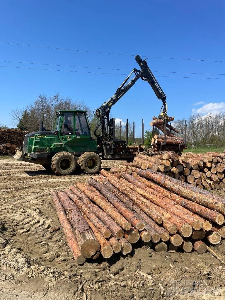 John Deere 1110G Forwarders