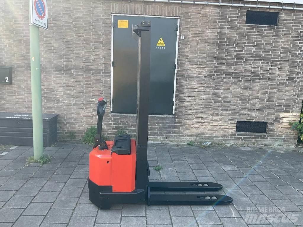 Toyota BT SWE120L Pedestrian stacker