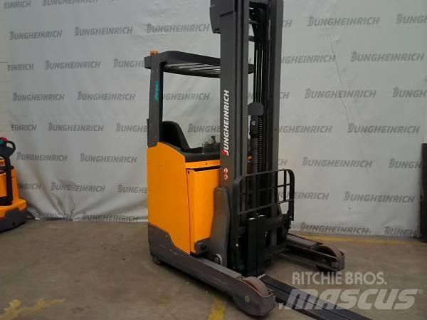 Jungheinrich ETV 214 Reach trucks