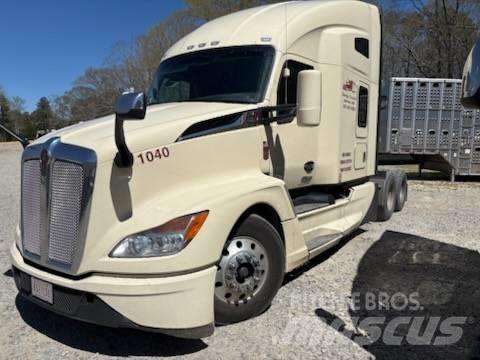 Kenworth T 680 Tractor Units
