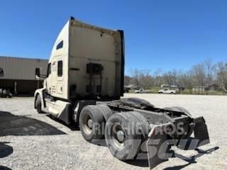 Kenworth T 680 Tractor Units