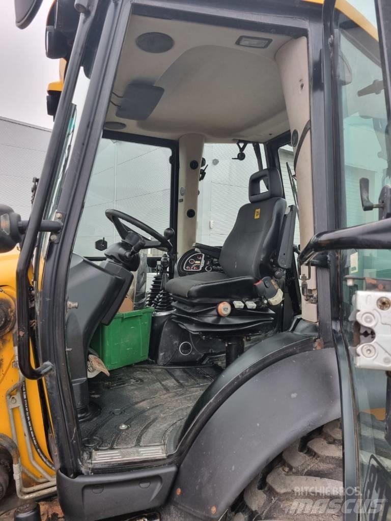 JCB 4 CX Backhoe loaders
