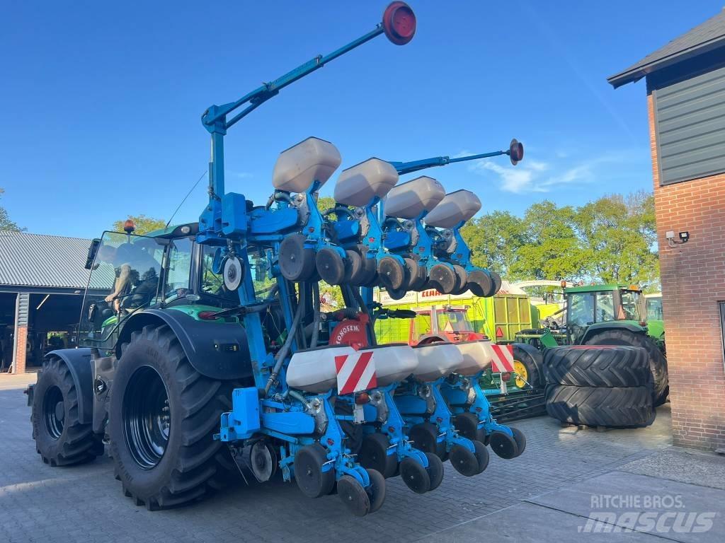 Monosem NG PLUS 8 Precision sowing machines