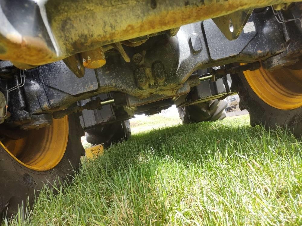 JCB Fastrac 8330 Tractors