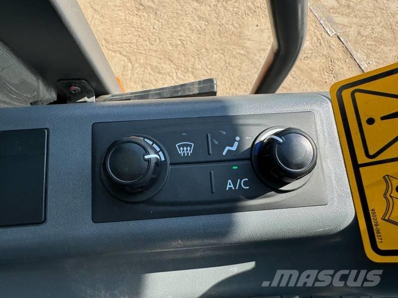 Doosan DX60E-10N NEW! Mini excavators < 7t (Mini diggers)