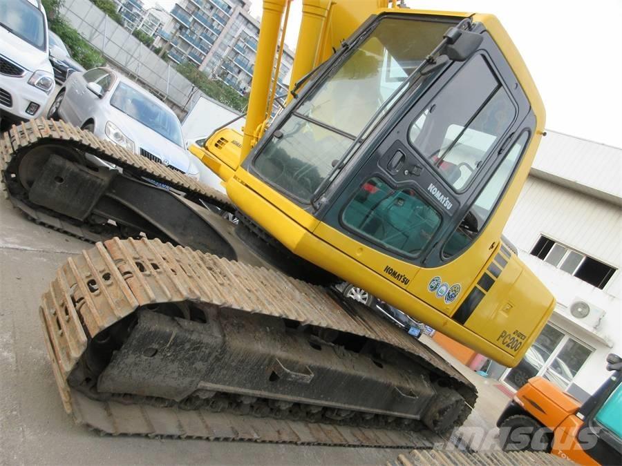 Komatsu PC 200-6 Crawler excavators