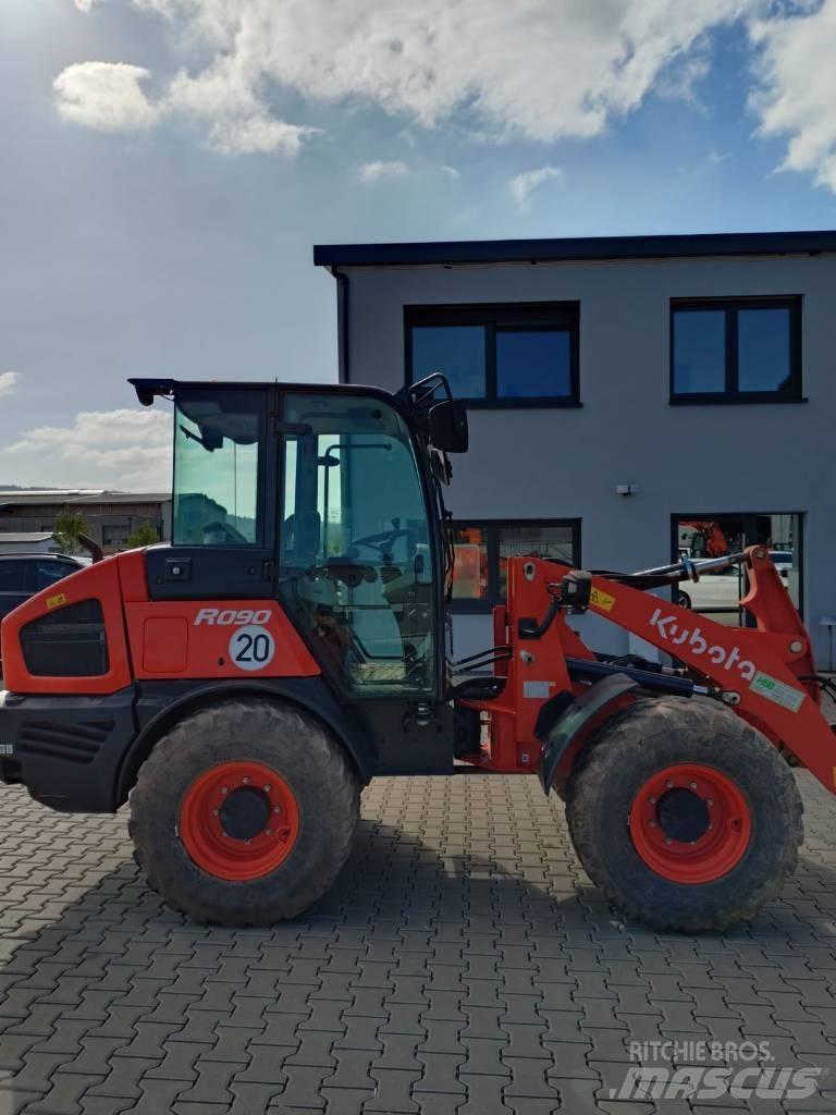 Kubota R 082 Wheel loaders