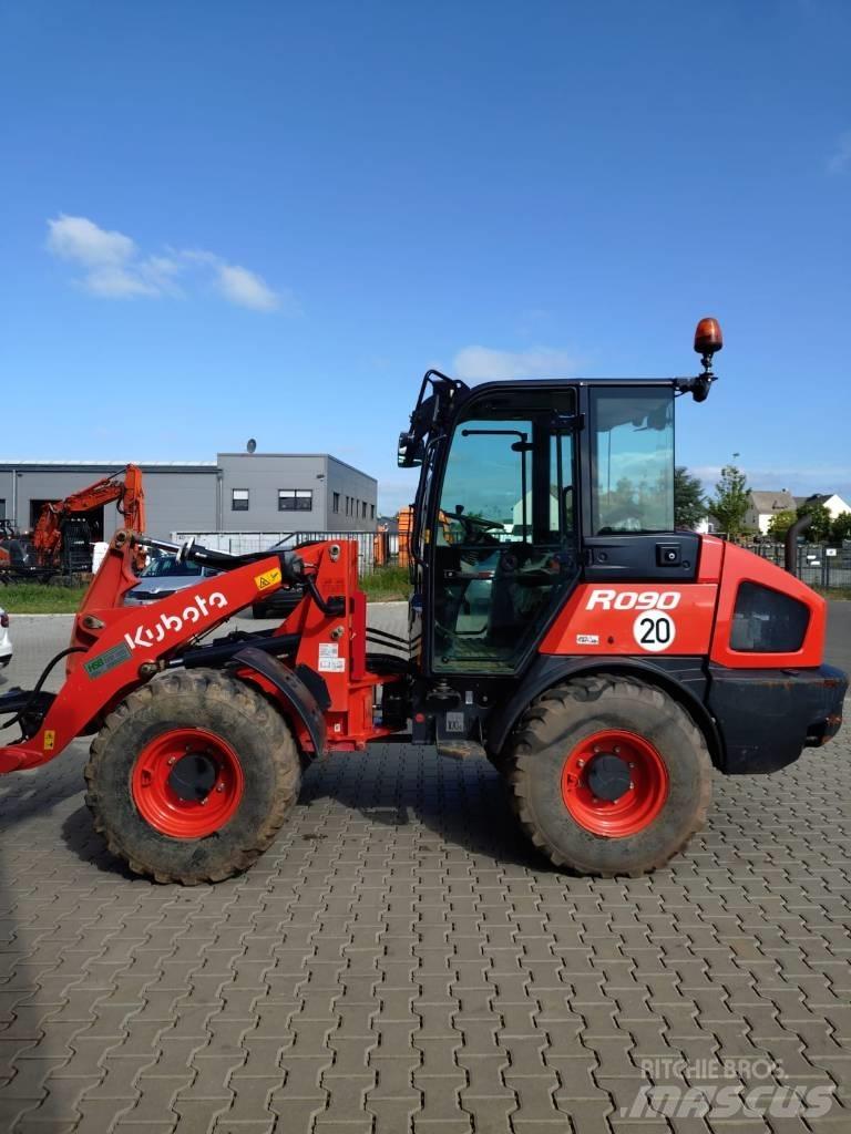 Kubota R 082 Wheel loaders