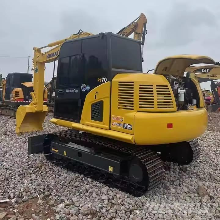 Komatsu PC70-8 Midi excavators  7t - 12t
