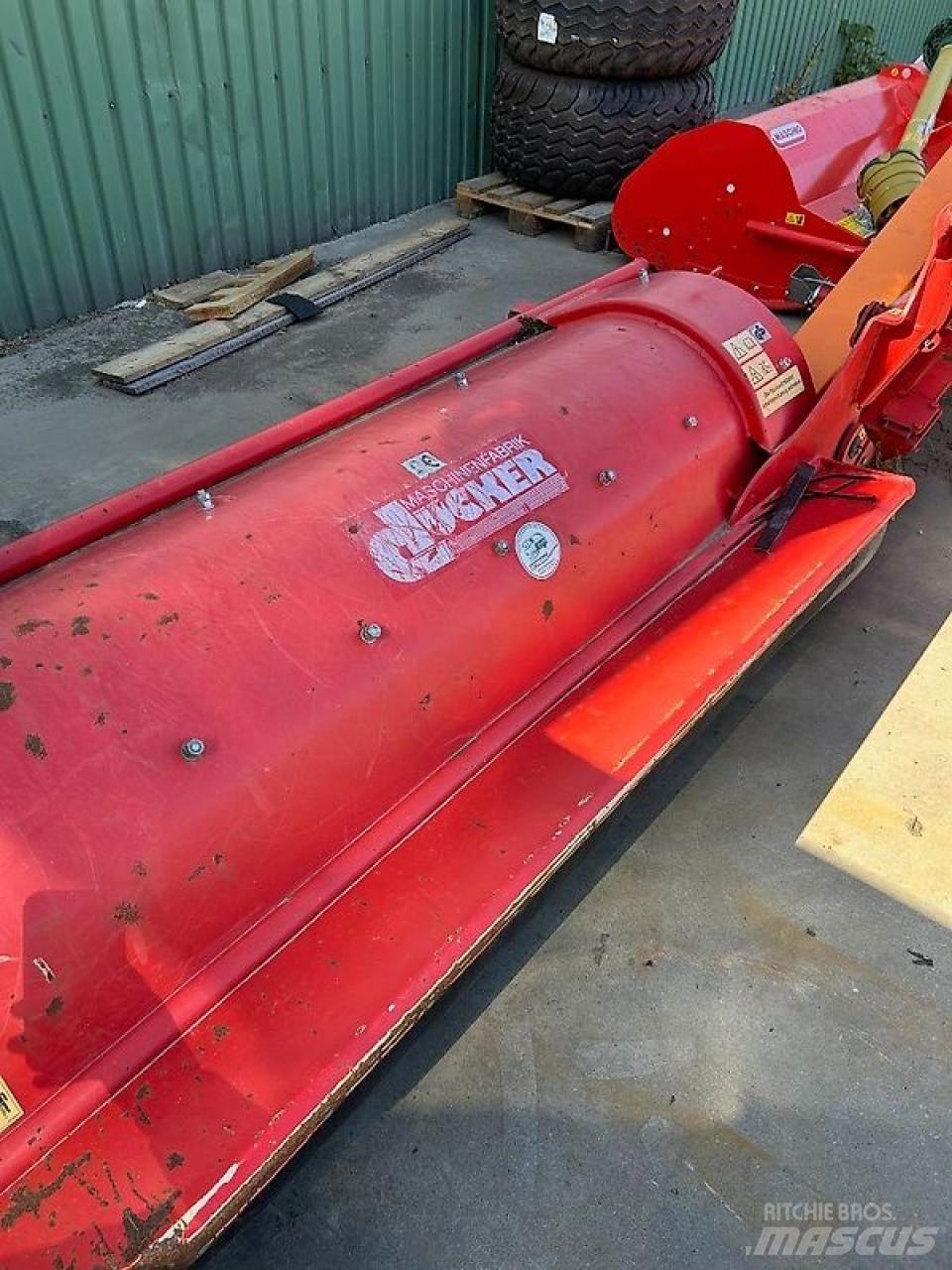 Dücker USM 21 Pasture mowers and toppers