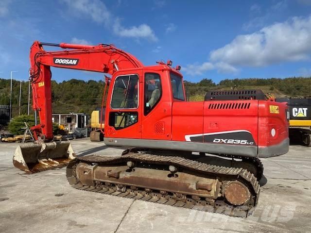 Doosan DX 235 LC Crawler excavators