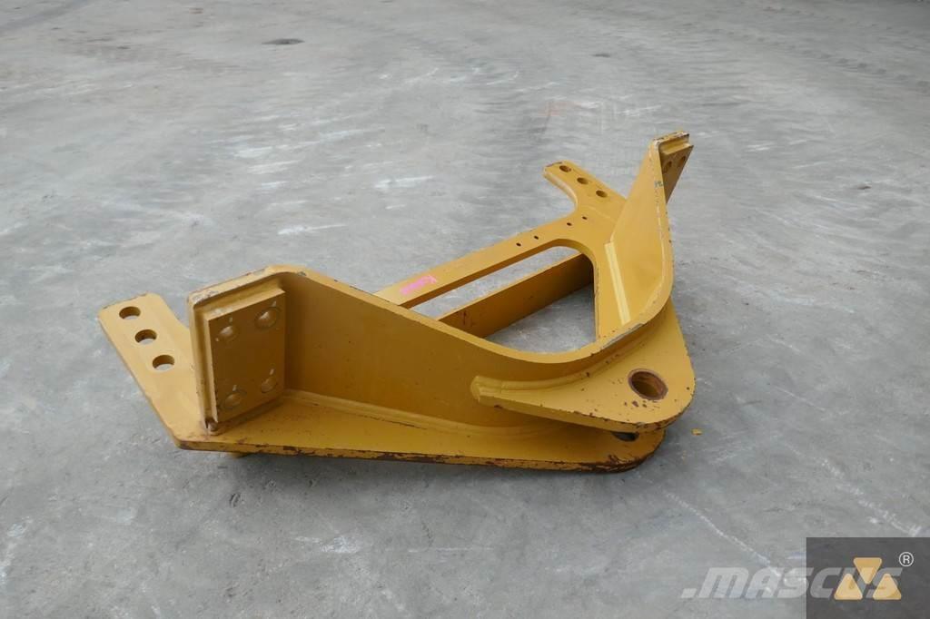CAT 140M3 Drawbar Transportation - Others
