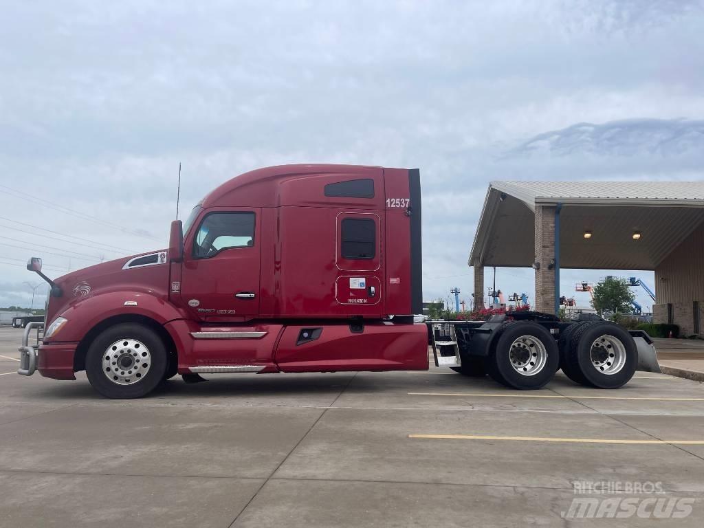Kenworth T 680 Tractor Units