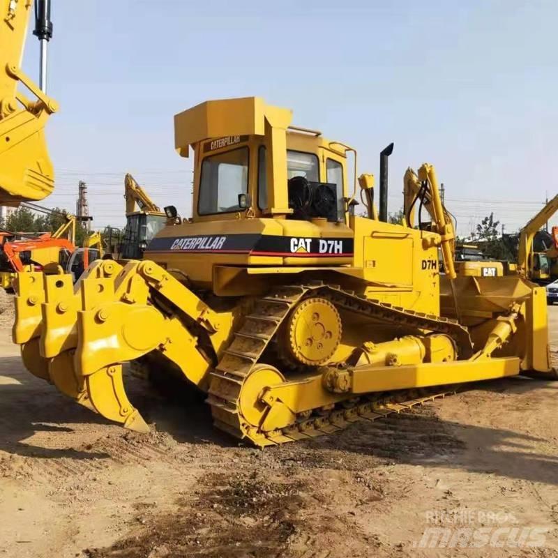 CAT D7H Crawler dozers