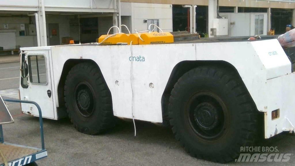  Douglas DC 11 Material Handling - Others