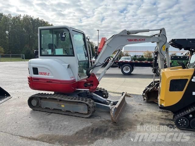 Takeuchi TB235 Mini excavators < 7t (Mini diggers)
