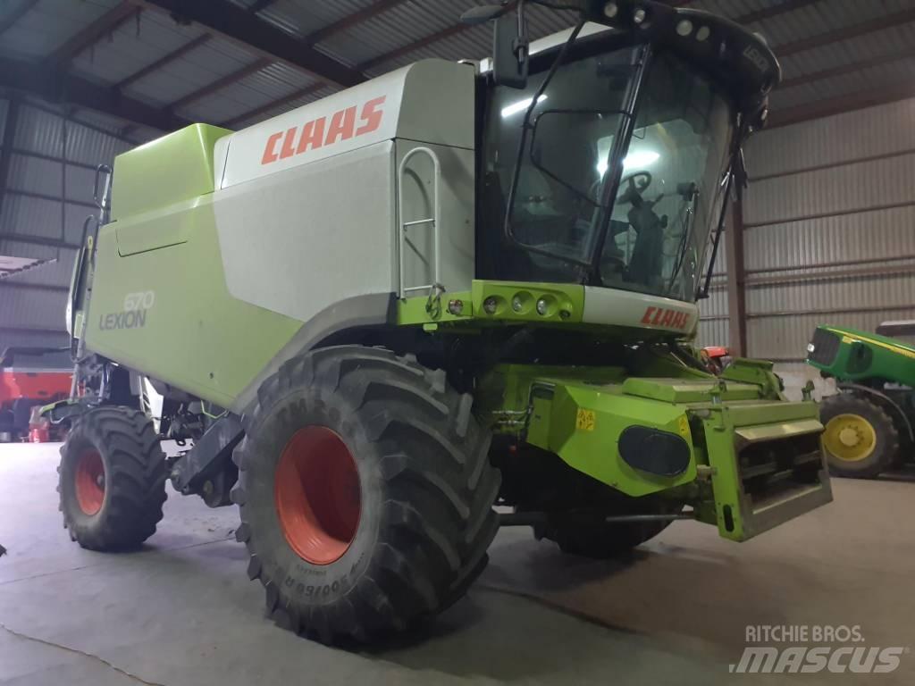 CLAAS Lexion 670 Combine harvesters